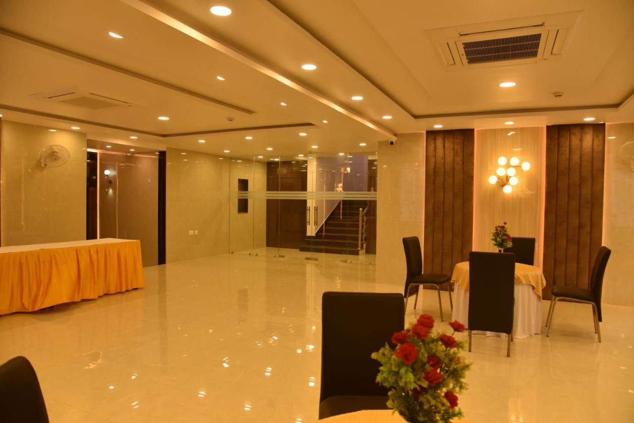 Hotel Nexus L Hotels In Charbagh Lucknow Dış mekan fotoğraf